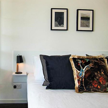 Phaedrus Living: Luxury Suite Nicosia 509 Zewnętrze zdjęcie